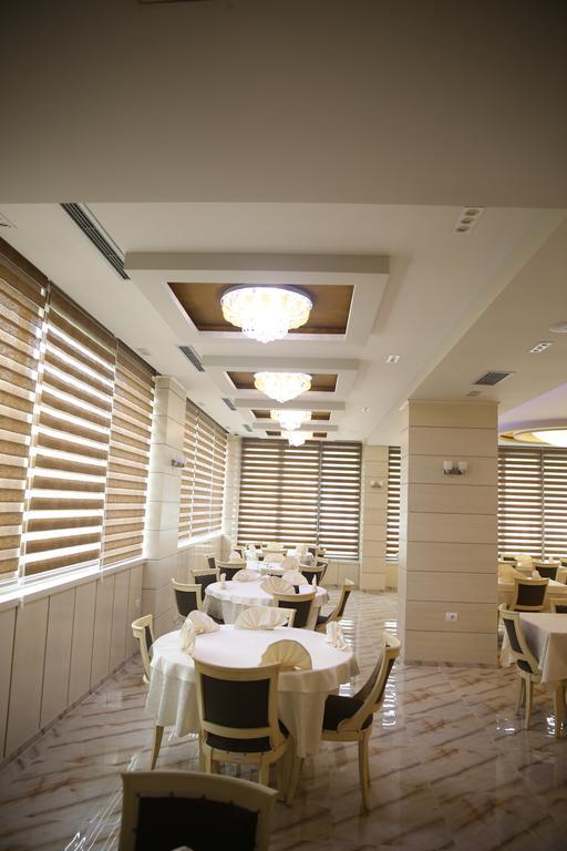 Hotel Pogradeci Экстерьер фото