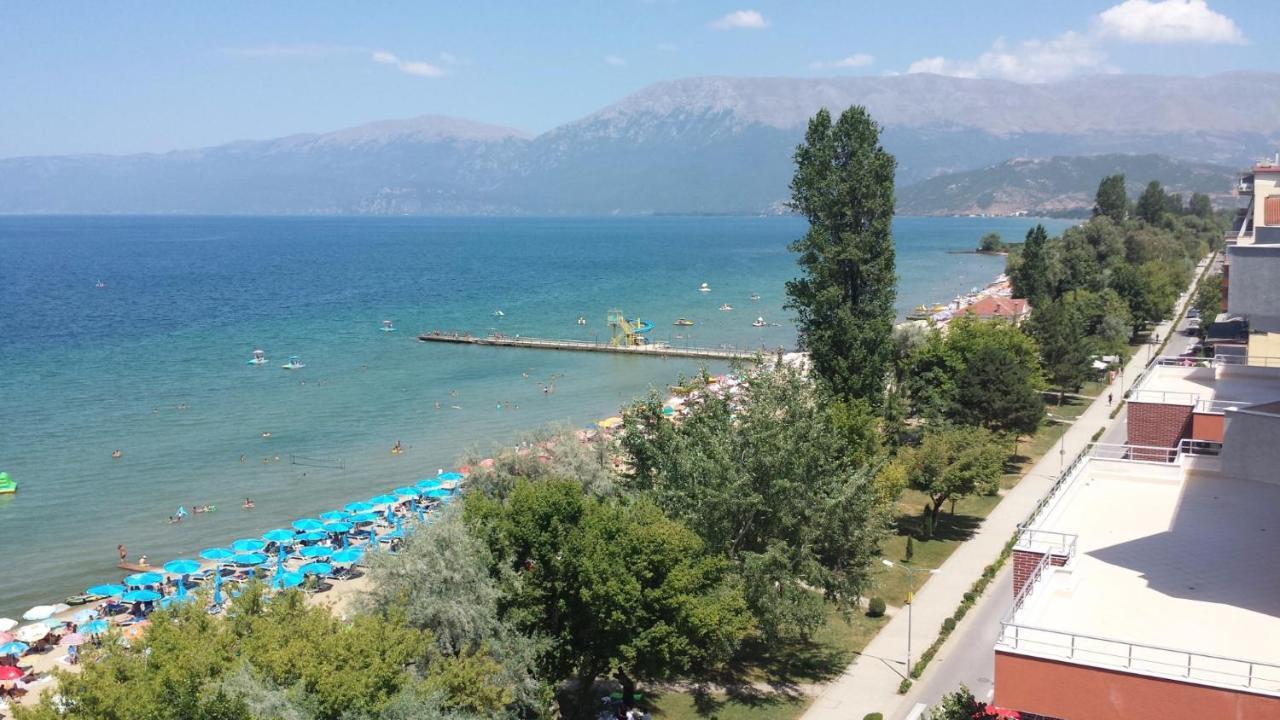 Hotel Pogradeci Экстерьер фото